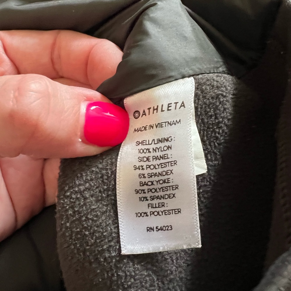 Athleta Rock Ridge PrimaLoft Jacket, Black SIZE XS - Picture 4 of 8